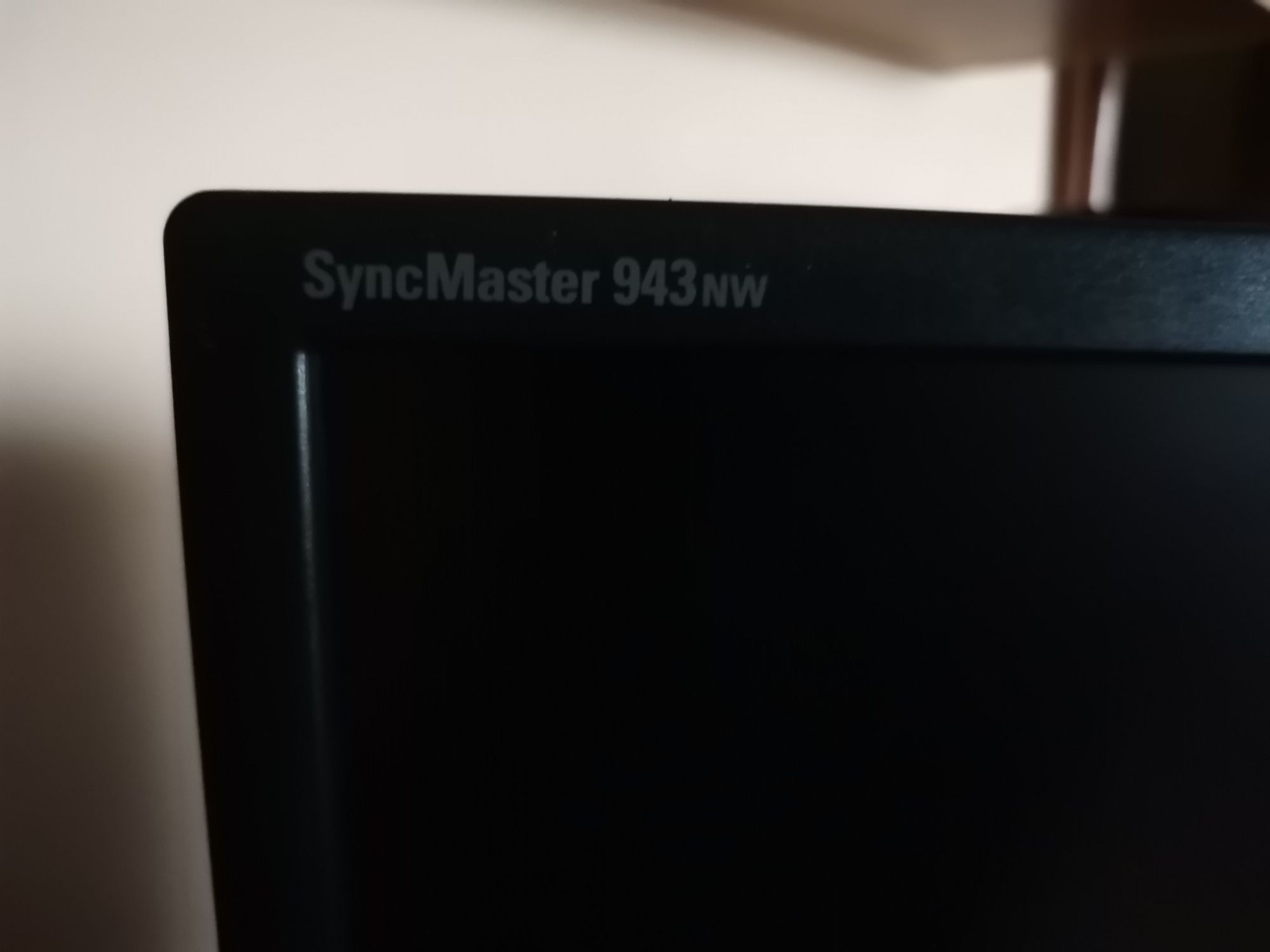Monitor Samsung SyncMaster943nw