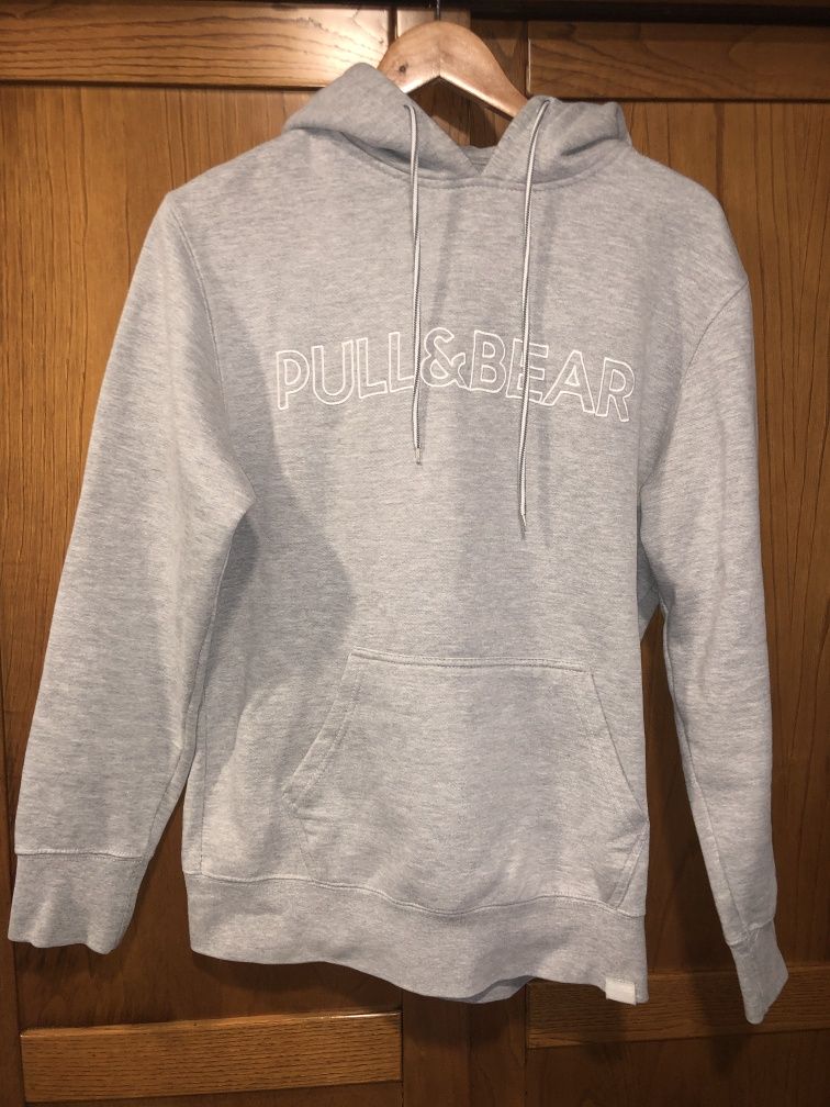 Hoodie Pull&Bear em Cinzento