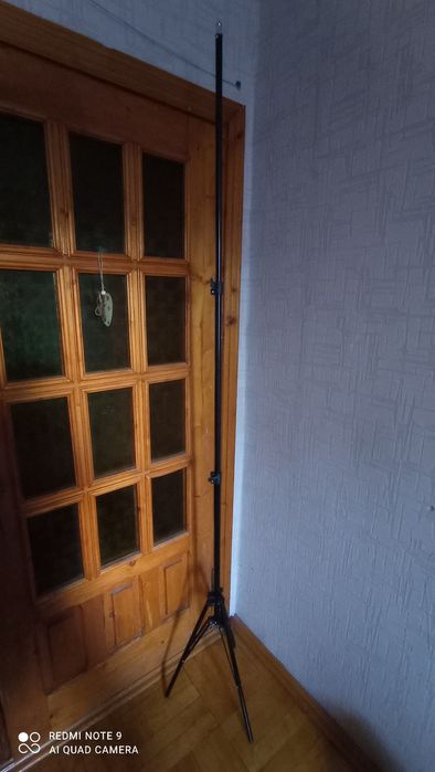 Штатив для лазерного рівня (телефону)