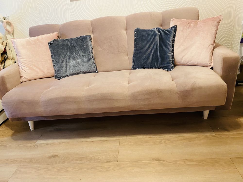 Kultowa kanapa sofa w stylu skandynawskim modne vintage