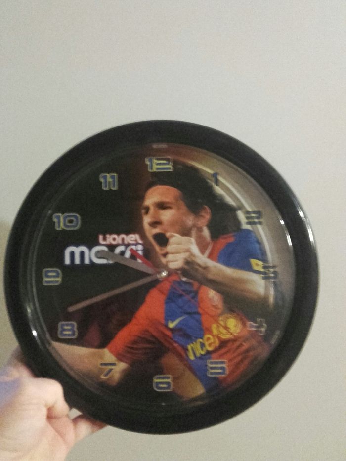 Zegar Messi na scianę