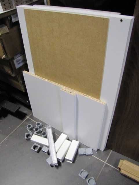 Szafka kuchenna modułowa do zabudowy z drzwiami Berlioz