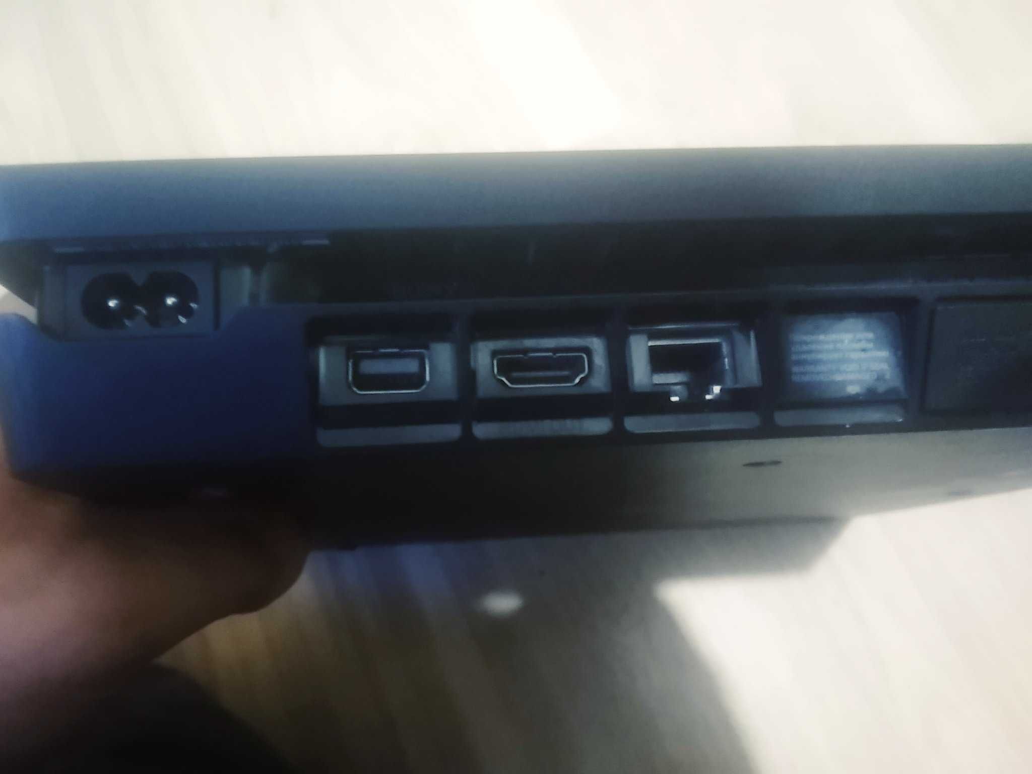 Ps 4 slim 512gb.