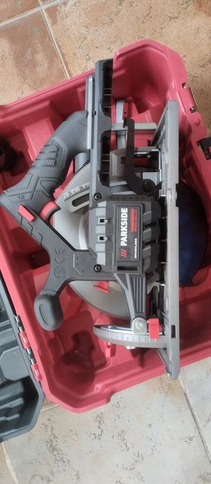 Serra circular performance Parkside a bateria 40V