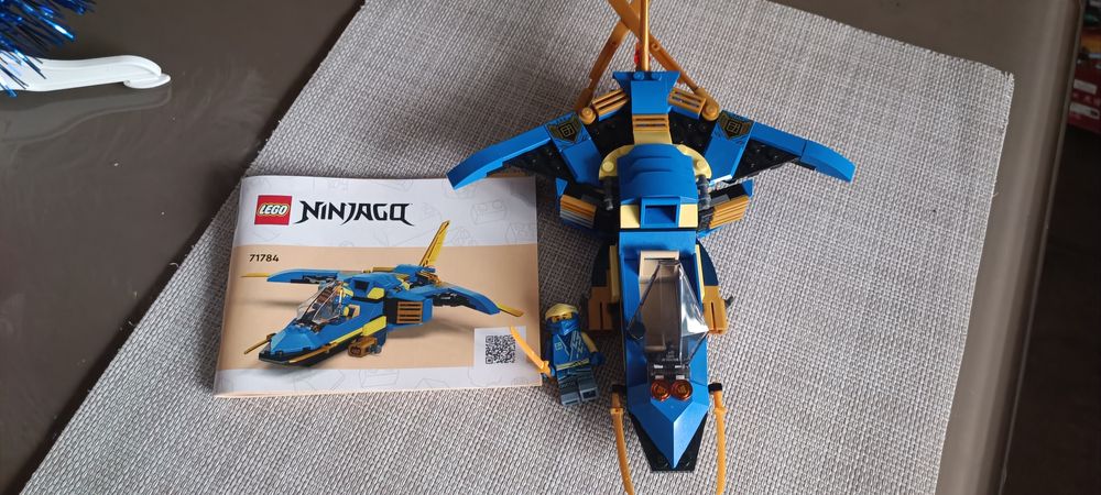 Конструктор LEGO NINJAGO Реактивний літак Джея (71784)