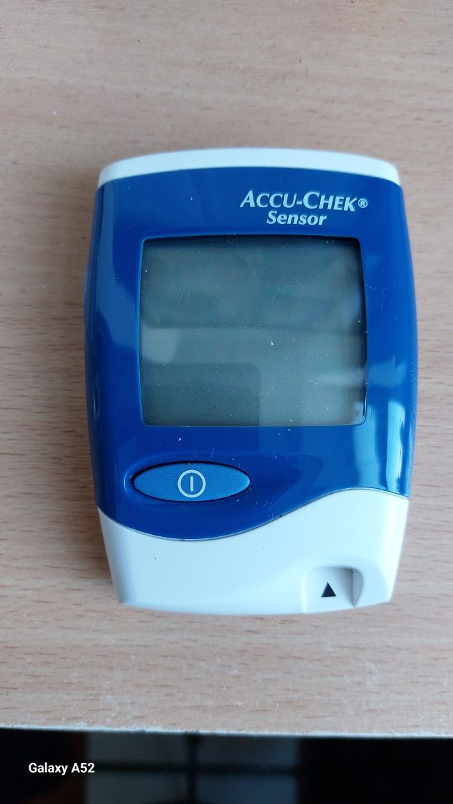 Глюкометр accu-chek sensor USA