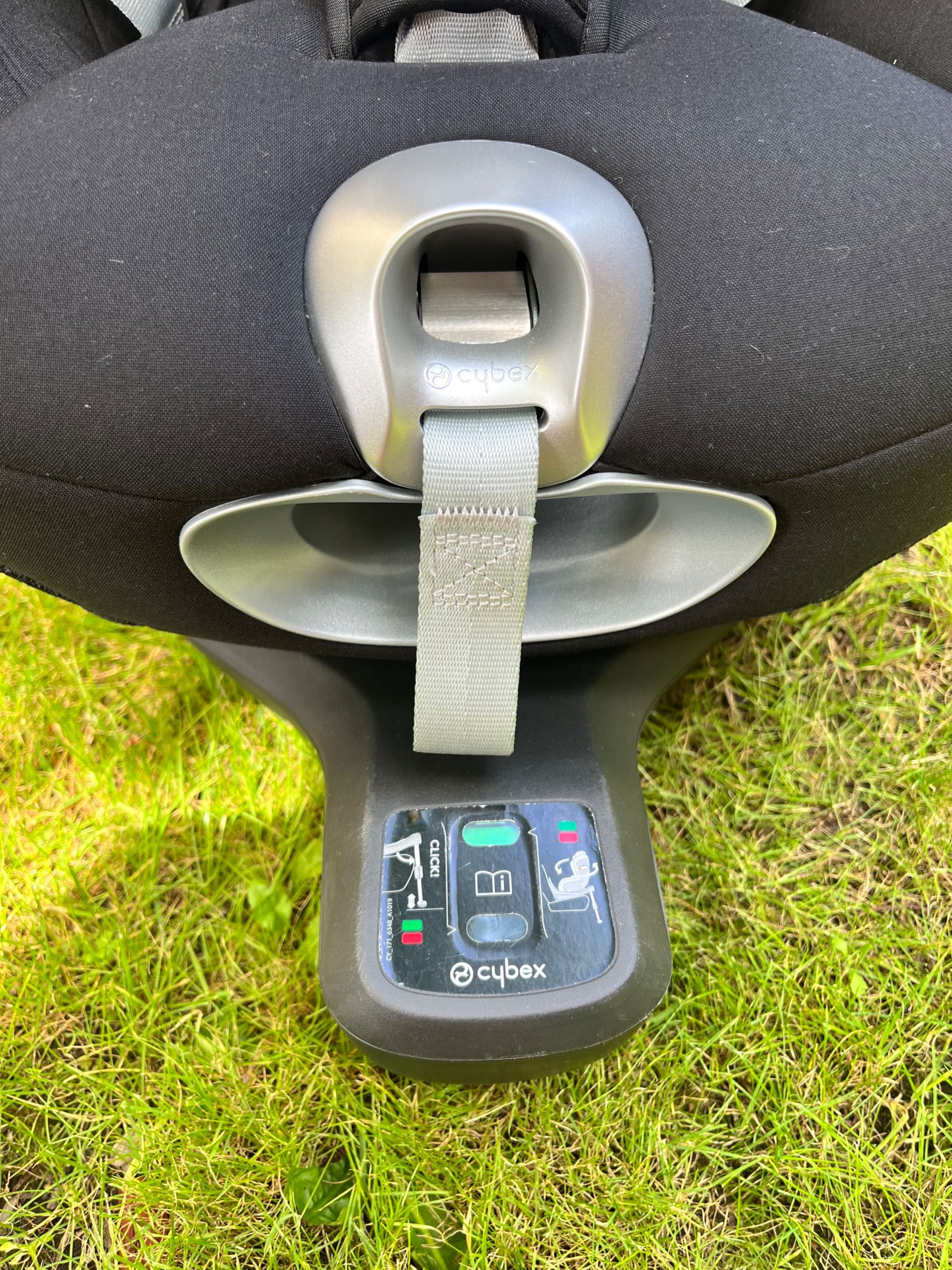 Cybex Sirona Zi i-Size – fotelik 0-18 kg ze zintegrowaną bazą Isofix