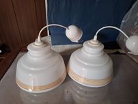 2 Lampy PRL białe z paskami, klosze