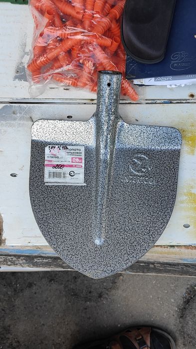 Лопаты разные в наличии