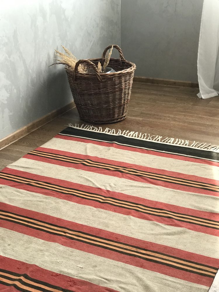 Килим тканий вовняний