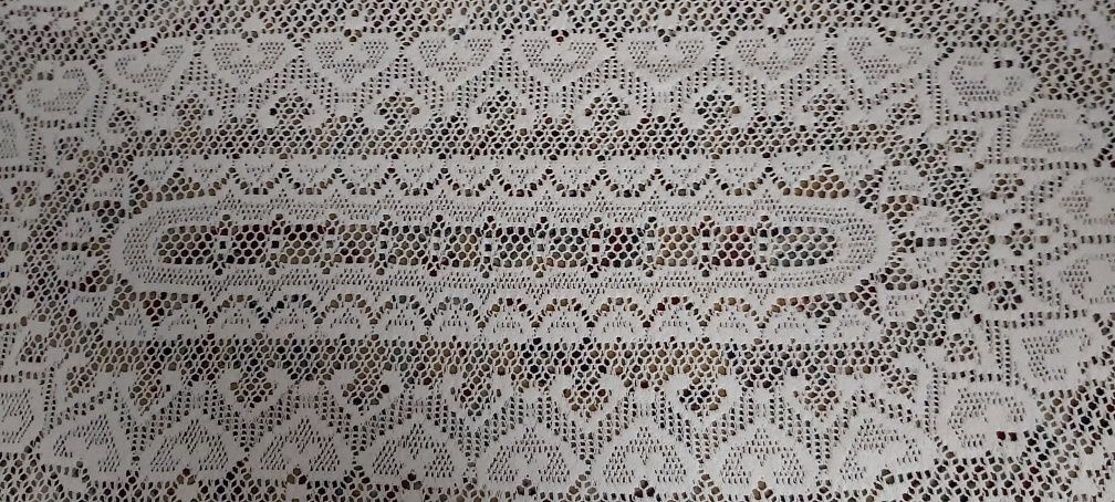 Piękny duży ażurowy obrus, bieżnik, 180x90