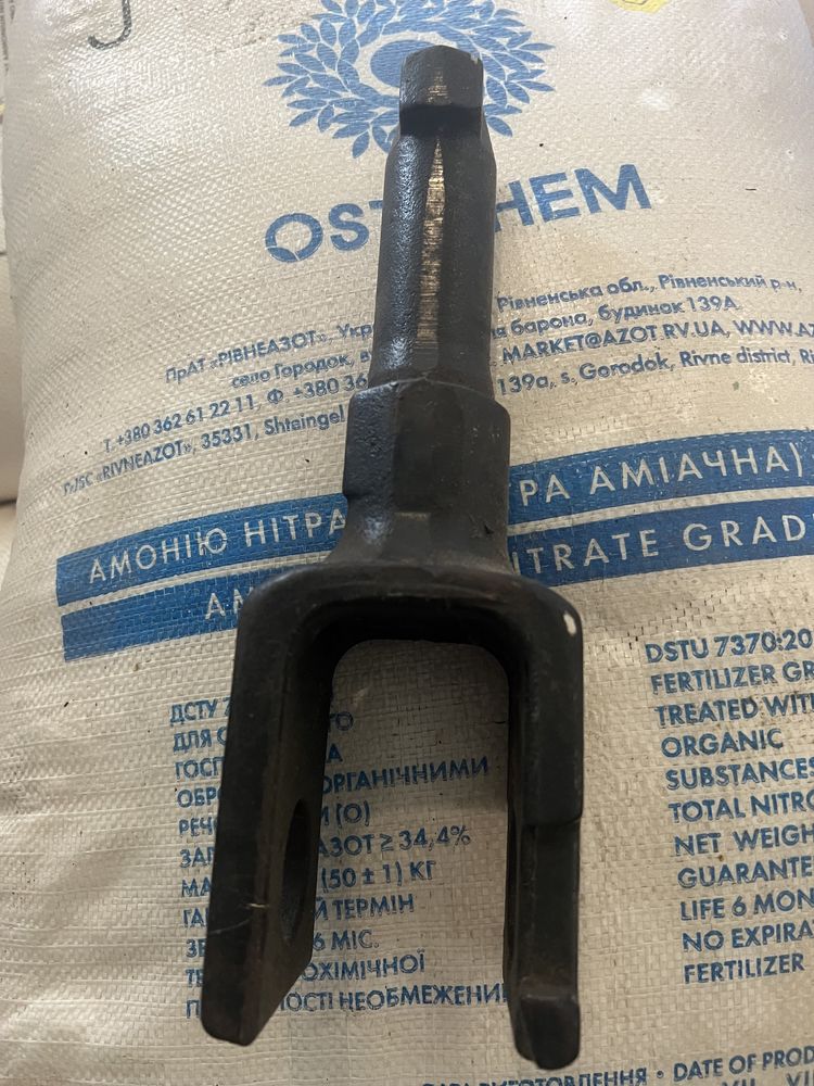 Буксирувальний гак для DAF