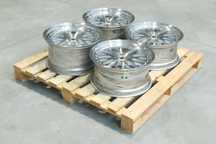 OUTLET! Felgi Japan Racing JR10 18x8,5 ET35 + 18x9,5 ET40 4x100 Silver