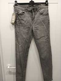 Spodnie jeansowe rozmiar W:30 L: 32 męskie