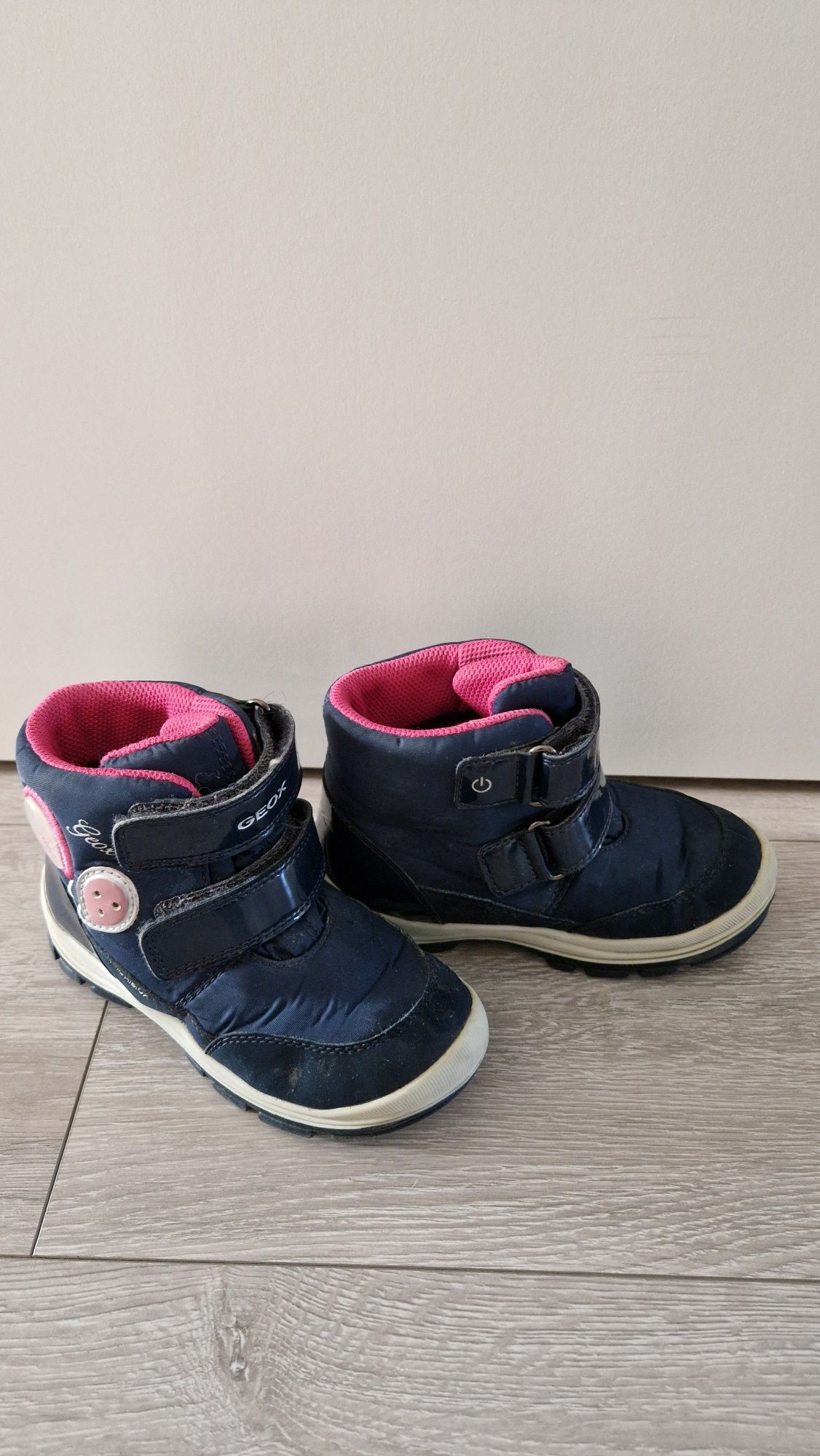 Dziecięce buty zimowe dla dziewczynki Geox rozmiar 27 - śniegowce