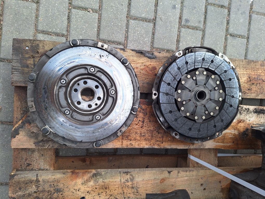 Sprzęgło koło dwumasowe Ford Focus MK2 c-max MK2 1.0 Ecoboost