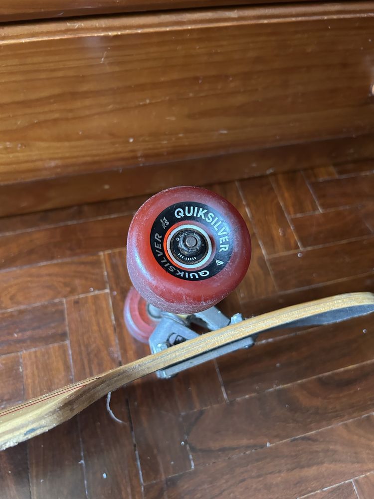 Longboard skate quicksilver