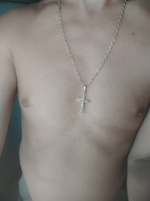 Золотая цепь с крестиком