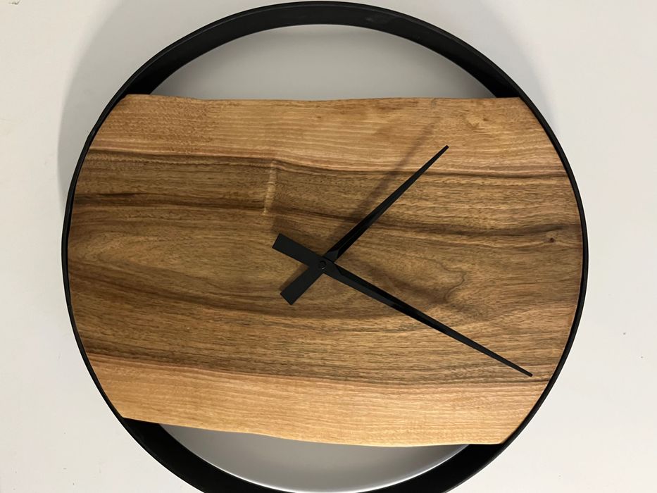 Zegar ścienny z orzecha 50cm