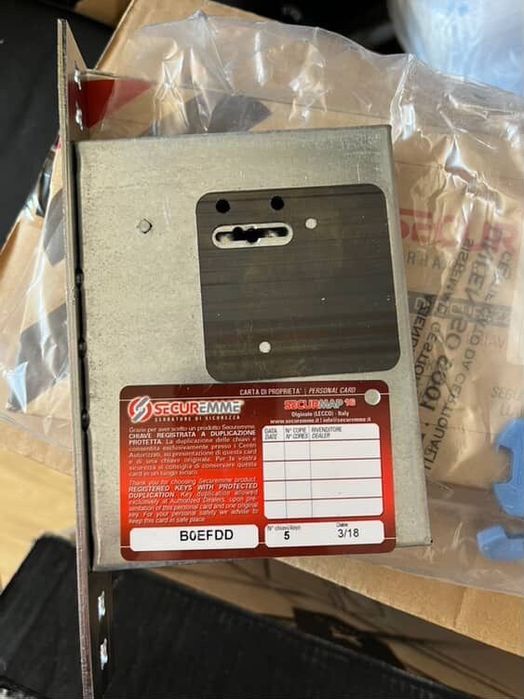 Італійський дверний замок Securemme