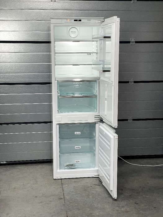 Вбудований Холодильник Miele KFN 37682 Perfect Fresh NoFrost