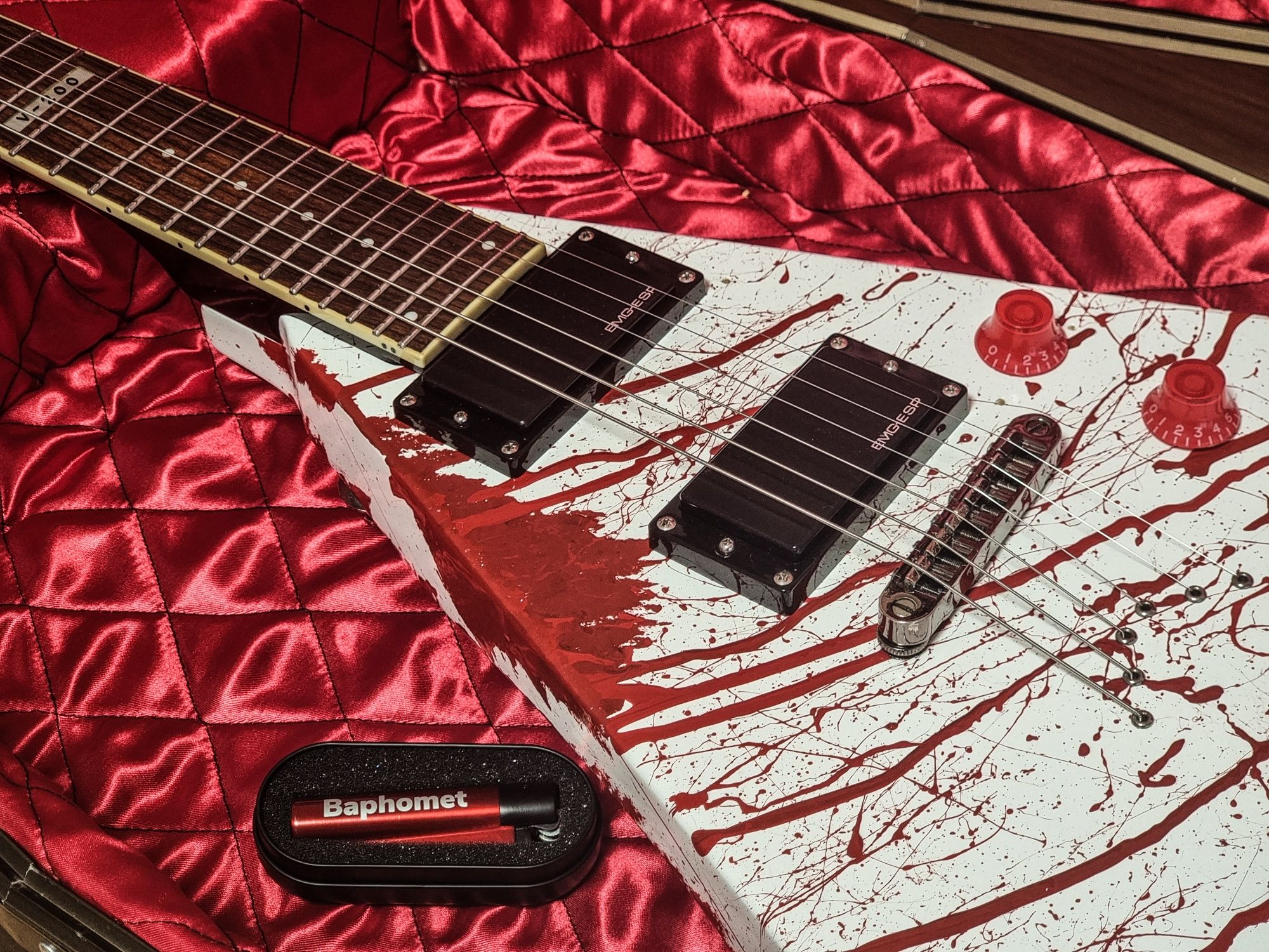 ESP LTD V-200 Custom Baphomet Blood Explorer EMG gitara elektyczna