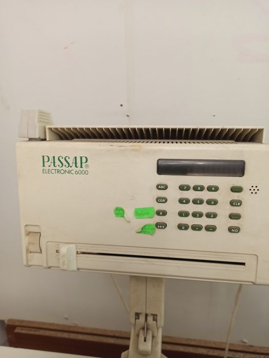 Продам вязальну машину полуавтомат PASSAP 6000
