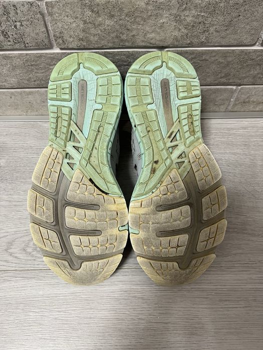 Кросівки жіночі спортивні Asics GT-4000 для бігу, залу 40р. 25,5см