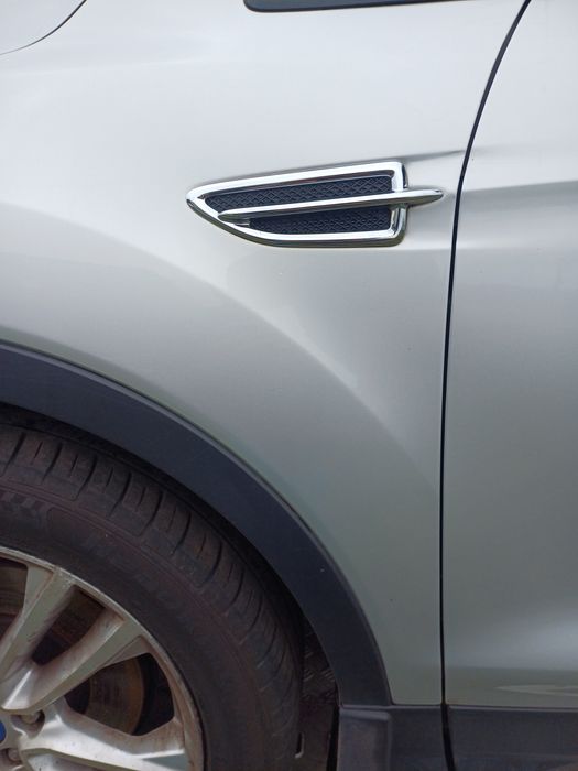 Błotnik przedni prawy lub lewy do Forda Kuga MK 2 kolor OD