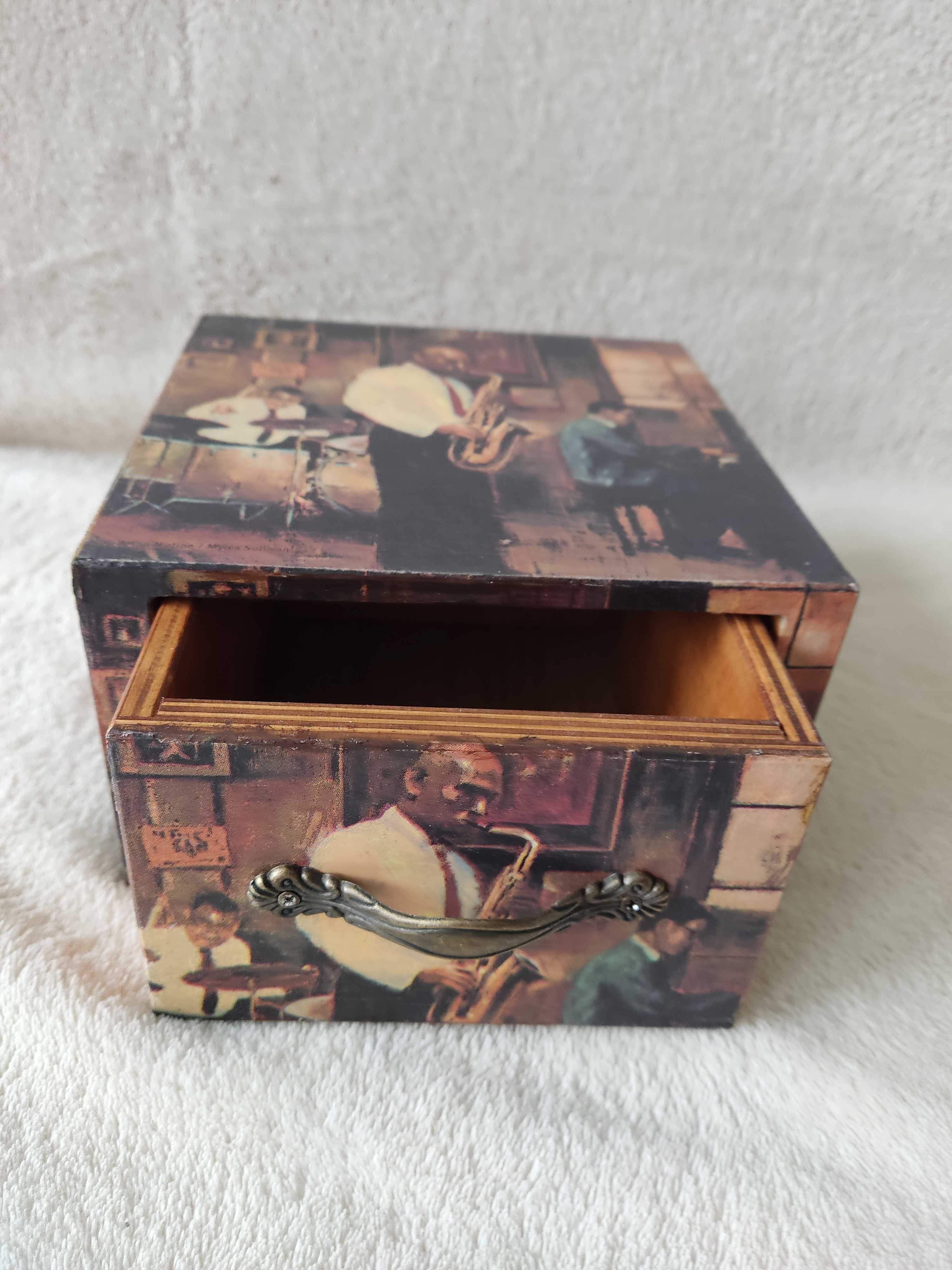 Drewniane pudełko szuflada decoupage