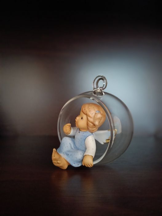 figurka aniołek bombka Goebel Nina i Marco szklana kula