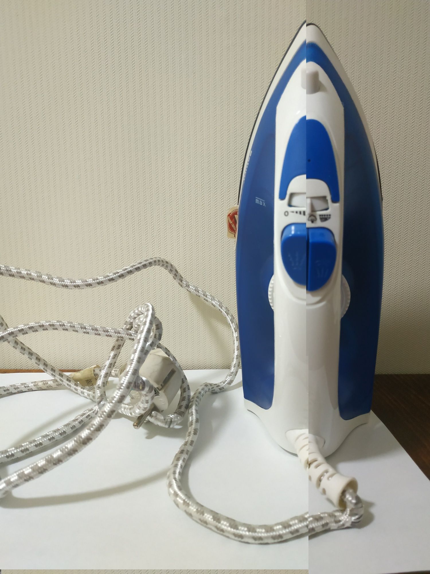 Утюг Saturn робочий