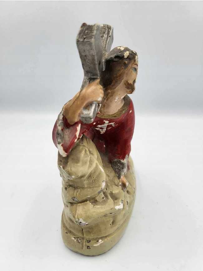 Stara gipsowa figurka,P.Jezus pod krzyżem