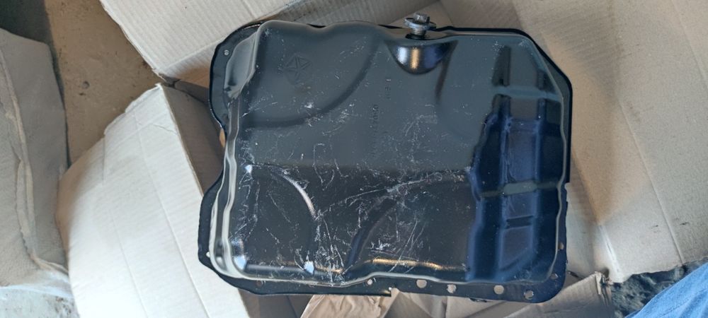 05047566АВ поддон масляний Jeep Cherokee KL 2.4 оригінал