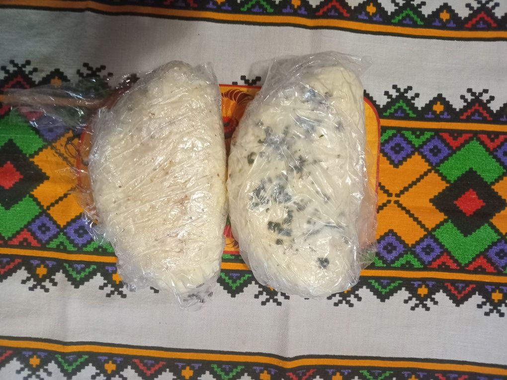 Продам козье молоко и сыры. Мерефа, шелкостанция.