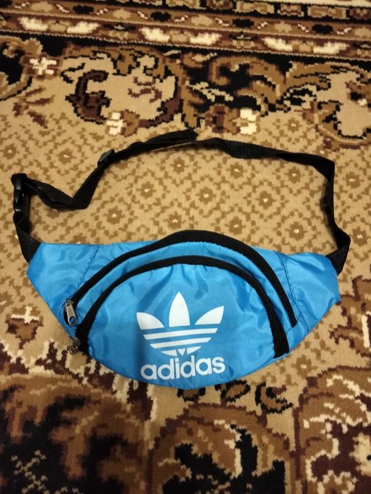 Продам сумку "бананку"