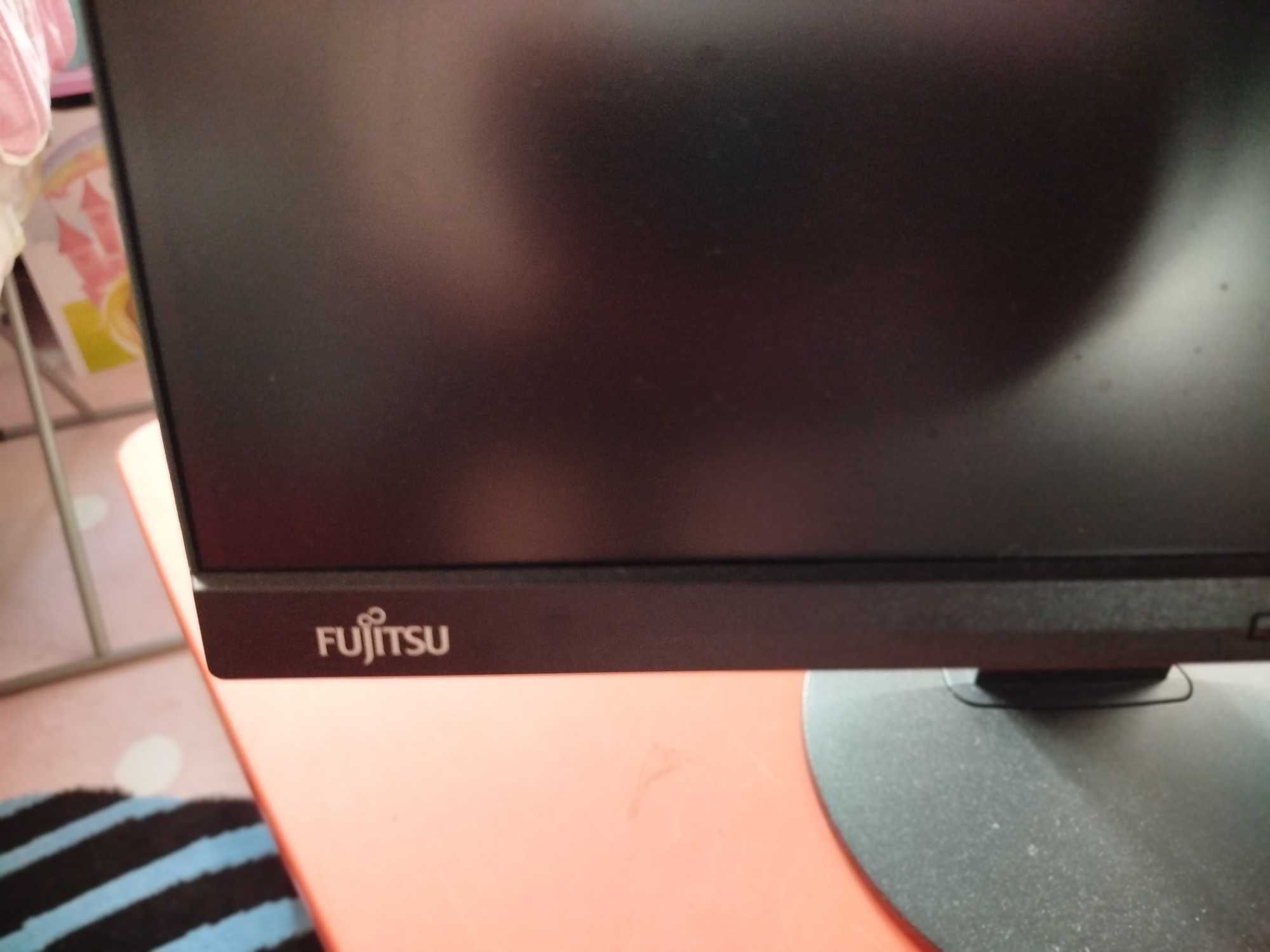 Monitor Fujitsu 23.8  B24-9TS S26361-K1643-V160