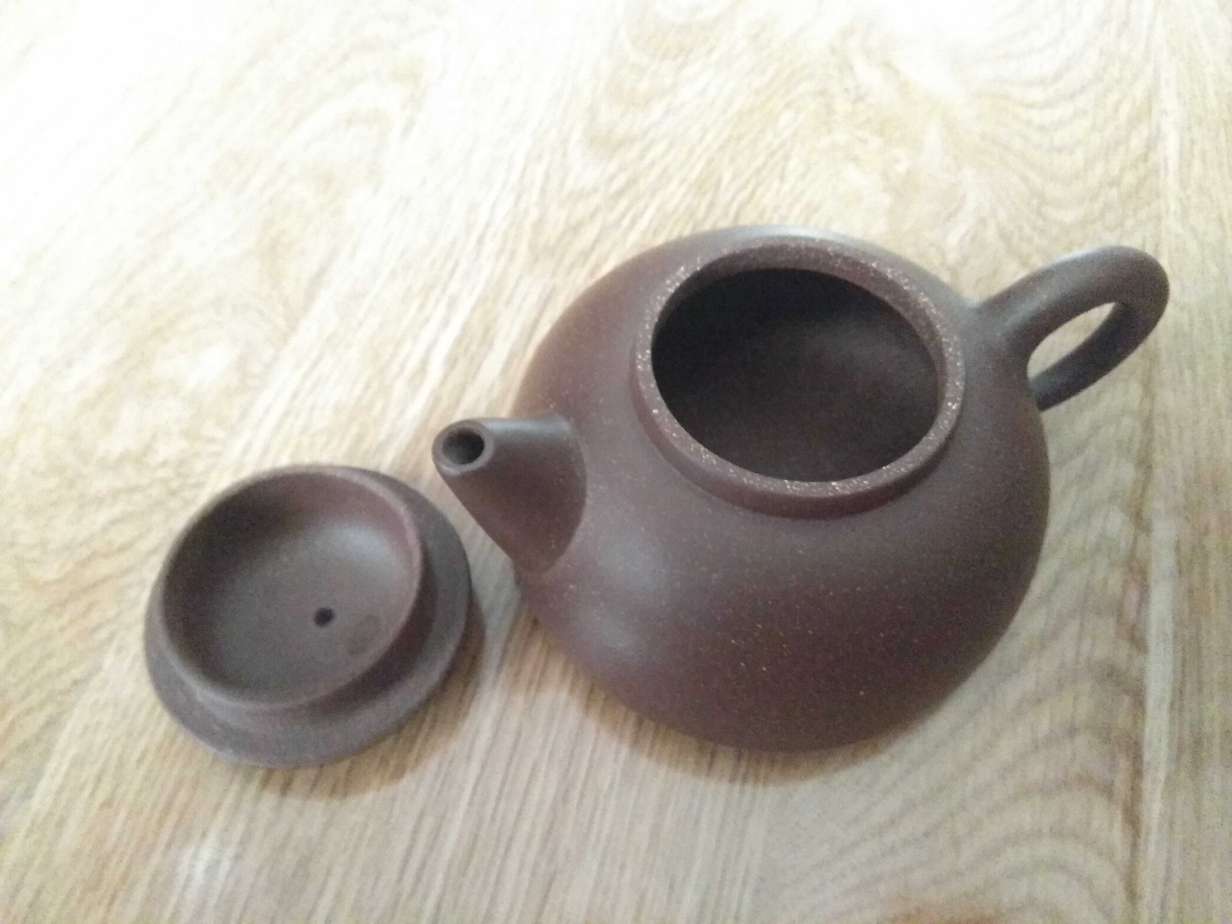 новый заварочный чайник из Исинской глины
