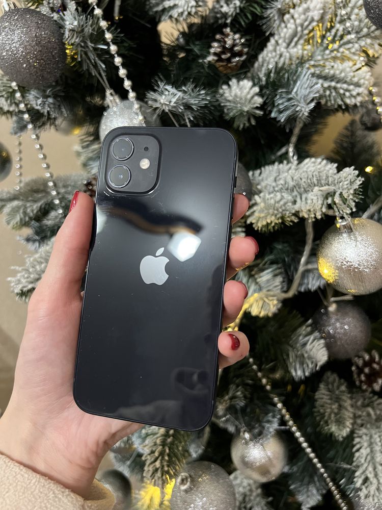 iPhone 12 на 128 ГБ