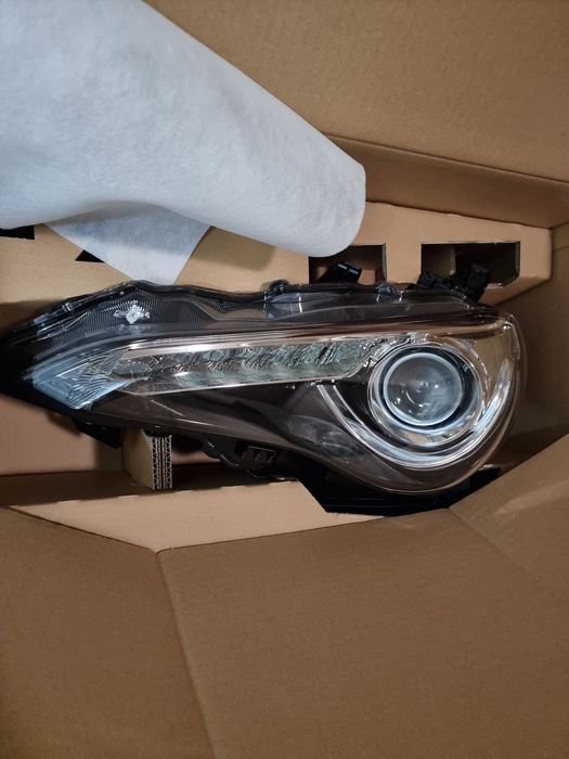 Lampa przednia lewa OEM do GT-86 / BRZ / FR-S - Nowa w opakowaniu!