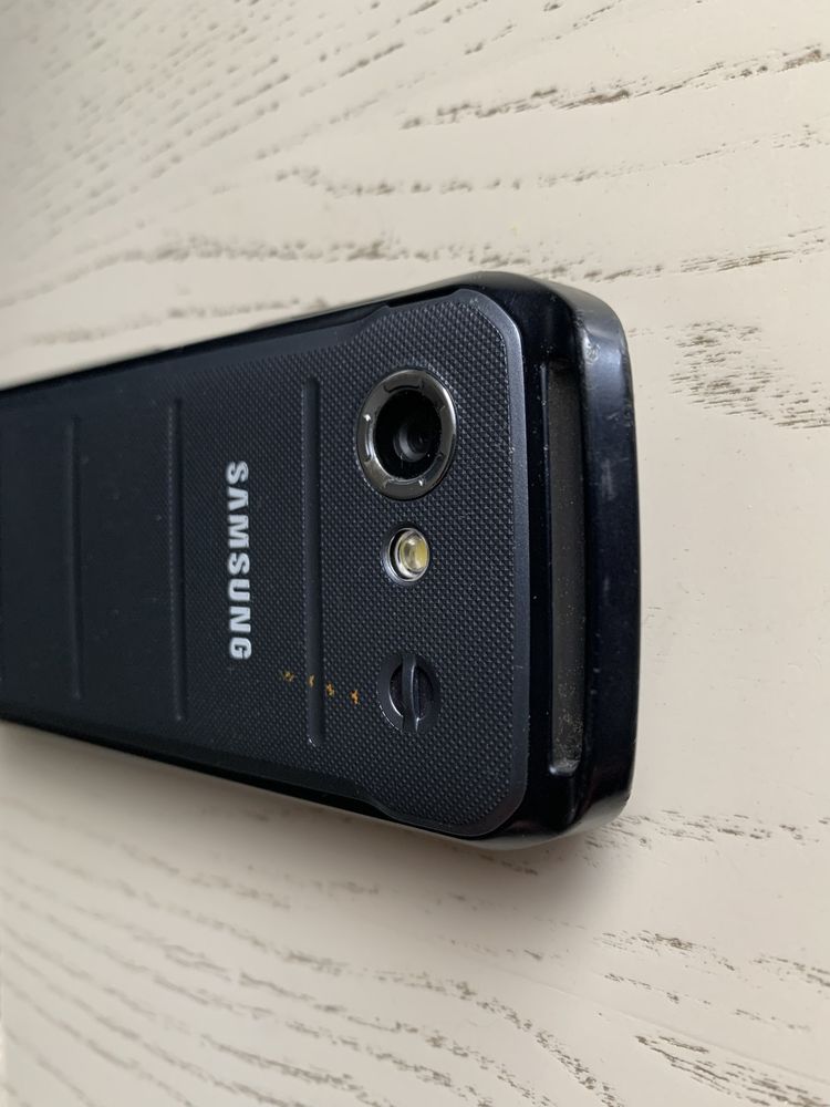Мобільний телефон мобильный телефон Samsung Xcover 550