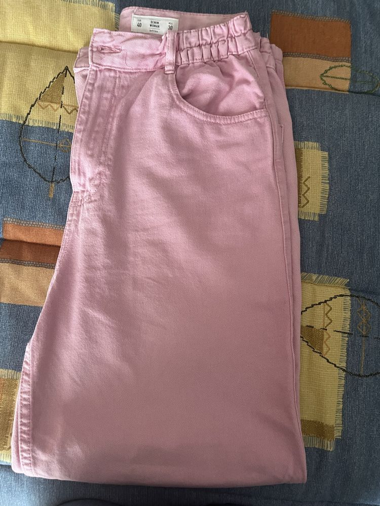 Calça cor - de - rosa da marca lefties