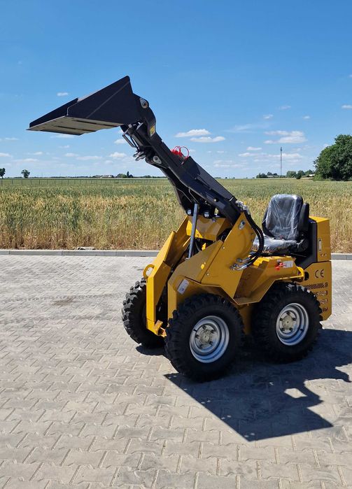 Miniładowarka ładowarka kołowa STARKWOL VTH-360Z Briggs&Stratton