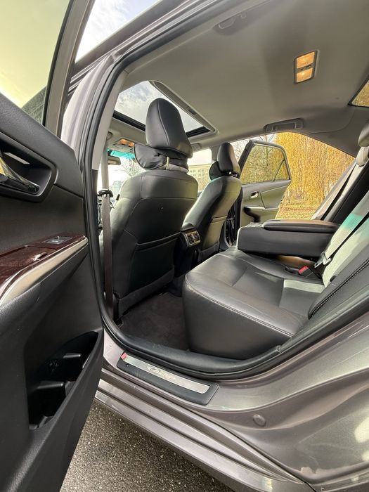 Toyota Camry 55 в гарній комплектаціі
