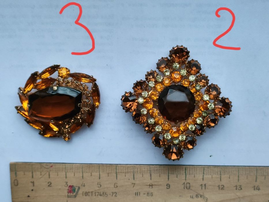 Брошь Чехия  б/у.