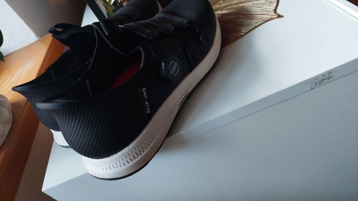 Buty meskie skechers