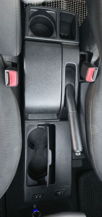 Мазда 5 2006 року з 2.0 дизельним двигуном