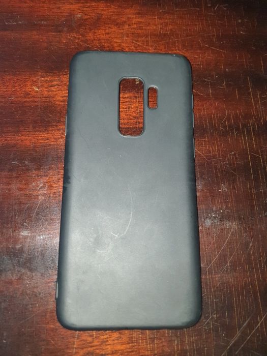 Продам чехли на смартфон Samsung Galaxy S9+