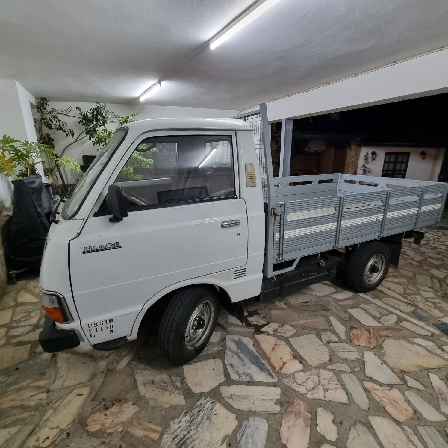 Hiace Aberta muito estimada.(Reservada)