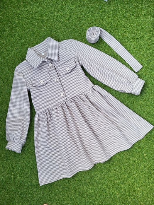 Тепла сукня на дівчинку 128 р., стан ідеальний!